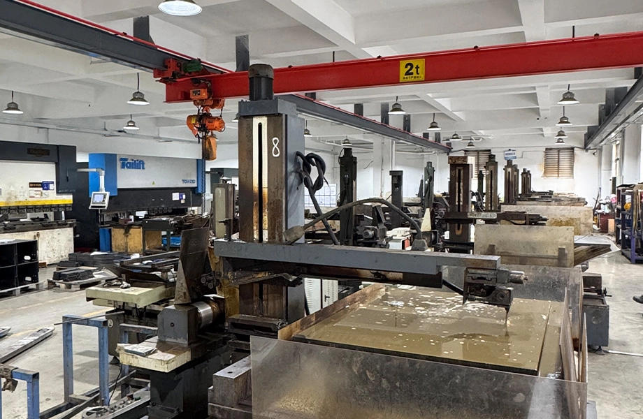 Officina di taglio a filo