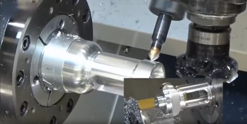 In che modo la tornitura CNC supporta il campionamento di piccoli lotti e la produzione di massa
